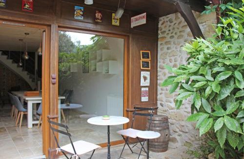 Saint-Paul-les-Romans Bed & Breakfast | Les Pascals