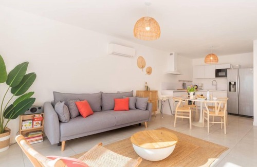 Mimizan-Plage Apartment | Les Patios de Flore by Interhome