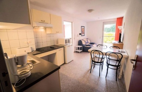 Salies-de-Bearn Apartment | Les Pavillons du Rooy * - 3 Rooms 3/4 People Ground Floor
