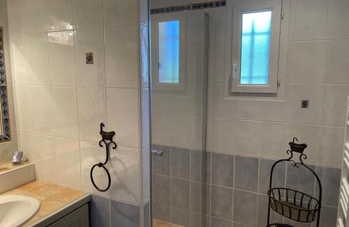 Aubignan House | les-pepites-de-badou présentent Les Chênes Verts