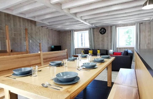 Arlempdes House | Les perles vertes