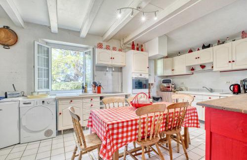 Coux-et-Bigaroque-Mouzens House | Les Petites Plumes