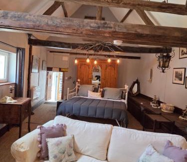 Buais-les-Monts House | Les Petits Champs