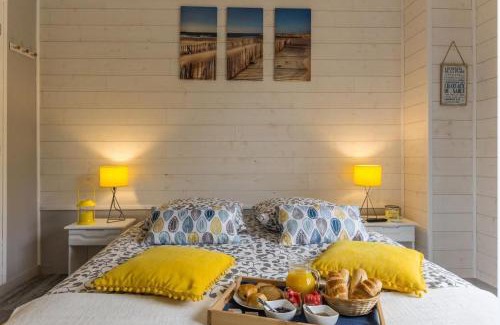 Merville-Franceville-Plage Bed & Breakfast | LES PIEDS DANS L'EAU