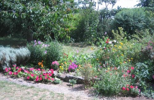 Bonneuil-Matours Bed & Breakfast | Les pierres blanches