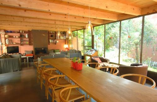 Besse-sur-Issole Bed & Breakfast | Les Pierres Sauvages