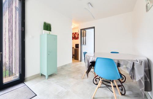 Talant Apartment | Les pins de Talant , au calme en rez de jardin