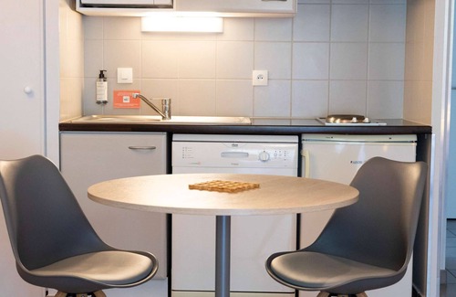 Tournefeuille House | Les Pins Galants