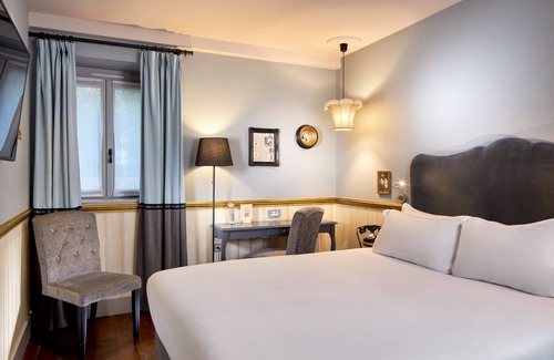 Quartier de Rochechouart Hotel | Les Plumes Hôtel Paris