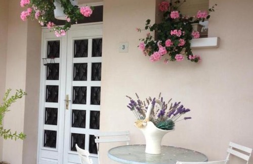 Nuits-Saint-Georges House | Les portes du vignoble