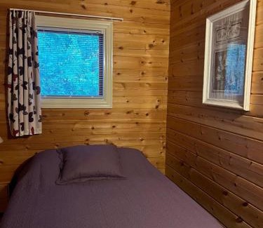 Mauroux Ski Chalet | LES REFUGES DU LOT Kouki's Lodge