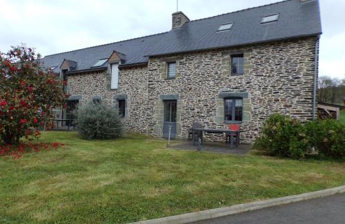Mur-de-Bretagne House | LES REINETTES - Les Vergers de Guerlédan
