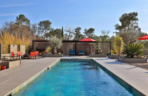 Saint-Paul-en-Foret Bed & Breakfast | LES ROCHES DE BAUDISSET