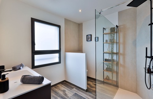Saint-Paul-en-Foret Bed & Breakfast | Les Roches de Baudisset