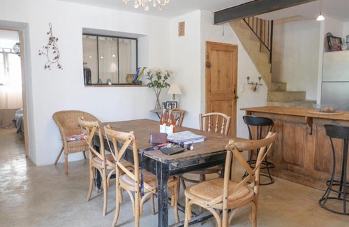 La Garde-Adhemar House | Les Rochettes