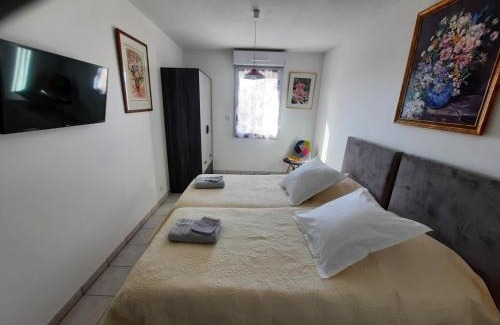 Nyons Apartment | Les Romarins, appartement impeccable et son parking privé