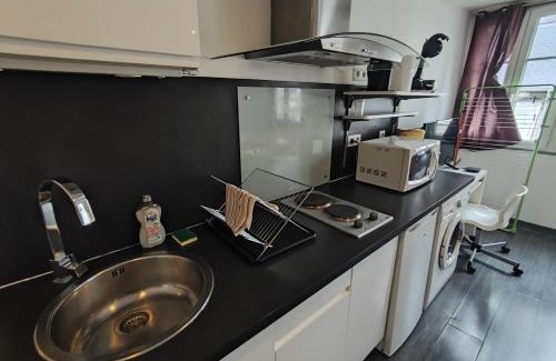 Besancon Old Town Apartment | Les Ronchaux Studio Hyper Centre WiFi