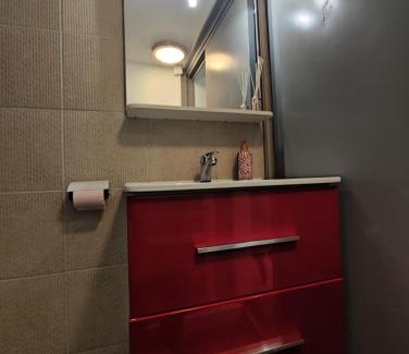 Besancon Old Town Apartment | Les Ronchaux Studio Hyper Centre WiFi