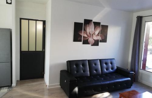 Nevers House | Les Rosiers d'Y