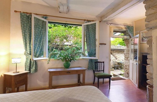 Giverny Bed & Breakfast | Les Rouges Gorges