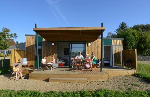 Chenille-Change House | Les Roulottes & Cottages du Moulin