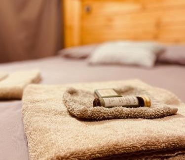 Les Herbiers Bed & Breakfast | Les Roulottes De La Basse Maunerie