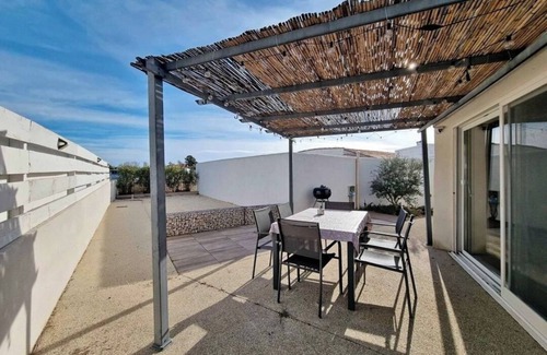Saintes-Maries-de-la-Mer House | Les Saintes Maries de la Mer 3 bedroom house, air conditioning, Wifi, parking