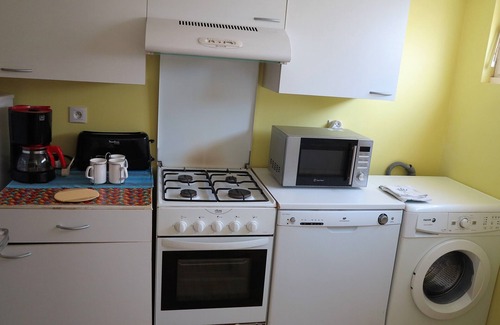 La Chaume Apartment | Les Sables d'Olonne, 100m from the sea, ground floor house with sunny courtyard. (2 *)