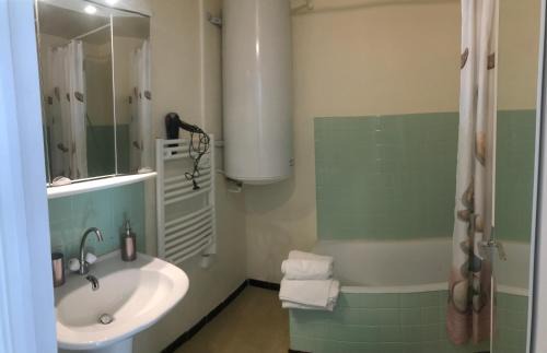 Embrun Apartment | les saluces N51