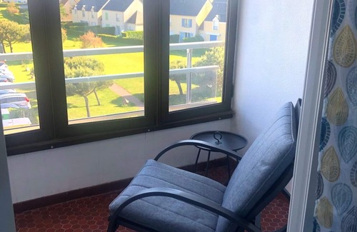 Courseulles-sur-Mer Apartment | Les Sardines - vue sur le port