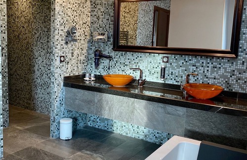 Aix-les-Bains Hotel | Les suites du lac