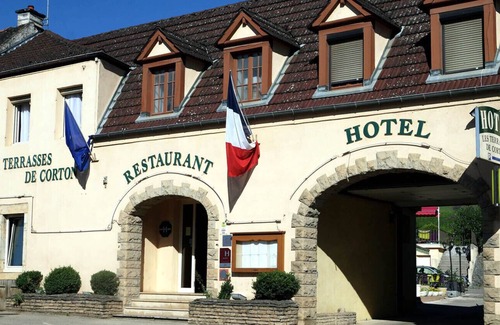 Ladoix-Serrigny Hotel | Les Terrasses De Corton
