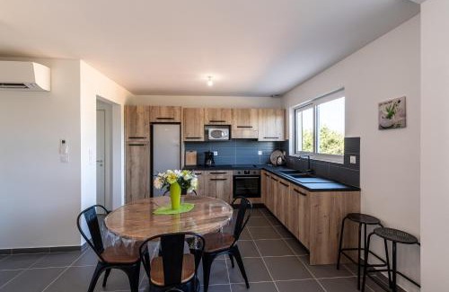 Tallone Apartment | Les Terres Rouges