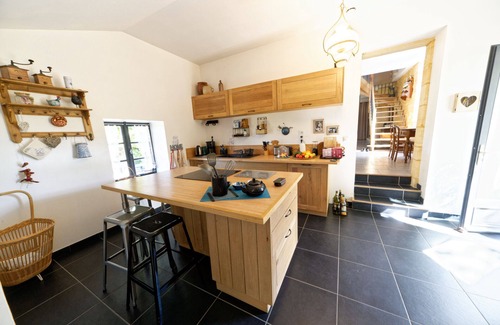 Cenac-et-Saint-Julien House | Les Teyssiers, old stone house with swimming pool