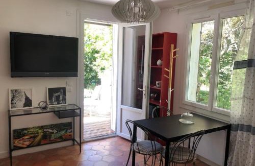 Saintes House | "Les Tilleuls" appart 4 pers