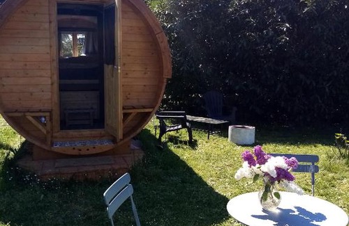 Neuilly Bed & Breakfast | LES TONNEAUX DE L'EURE LOGEMENT INSOLITE