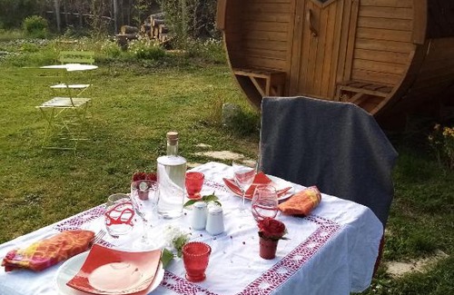 Neuilly Bed & Breakfast | LES TONNEAUX DE L'EURE LOGEMENT INSOLITE