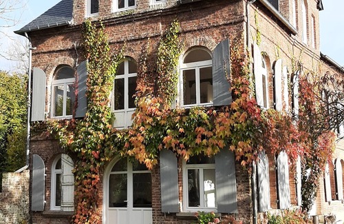 Les Authieux-sur-Calonne House | Les Trois Moulins - 10 min Pont L'Evêque - 10 people