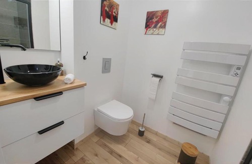Salies-de-Bearn Bed & Breakfast | Les Treilles de Salies - Spa et sauna - Chambre Art déco
