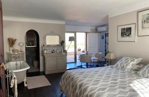 Roquebrune-sur-Argens House | Les Trois soleils