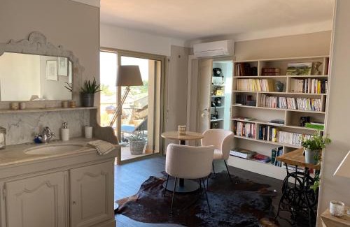 Roquebrune-sur-Argens House | Les Trois soleils