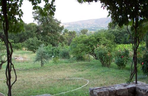 Goult House | Les Vendangeurs, gîte au milieu des vignes face au Luberon