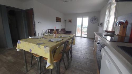 Sarras Apartment | les vignes Ardéchoises - Amandier