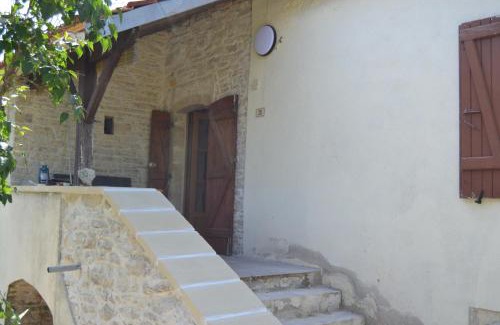 Thedirac House | lES VIGNES HAUTES