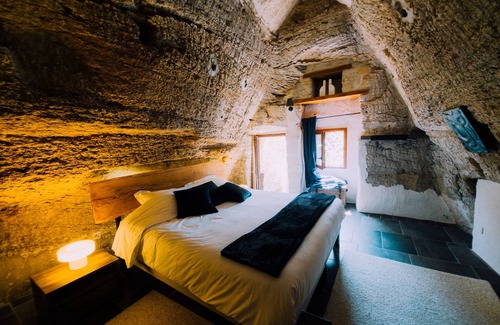 Doue-la-Fontaine Bed & Breakfast | Les Voûtes Oubliées