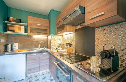 Rungis Apartment | Les Volets Bleus - Three Bedroom Apartment, Sleeps 6