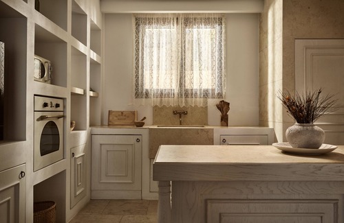 Akrotiri Hotel | Lesante Cape Resort & Villas, a member of The Leading Hotels of the World