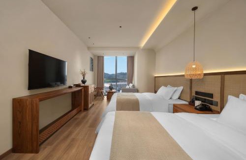Shizhong District Hotel | Leshan Yunzhong Yashe Private Hot Spring Hotel