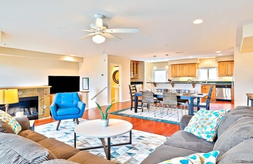 North Pacific Beach House | Less than 1 block to beach! 13+ guests required to get 4 bedroom. Ask for info!