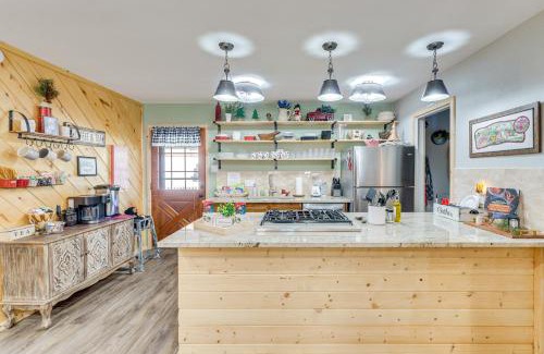 Red River House | Less Than 1 Mi to Skiing Family-Friendly Red River Haven